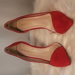 Used red 5 and 1/2 suede heel